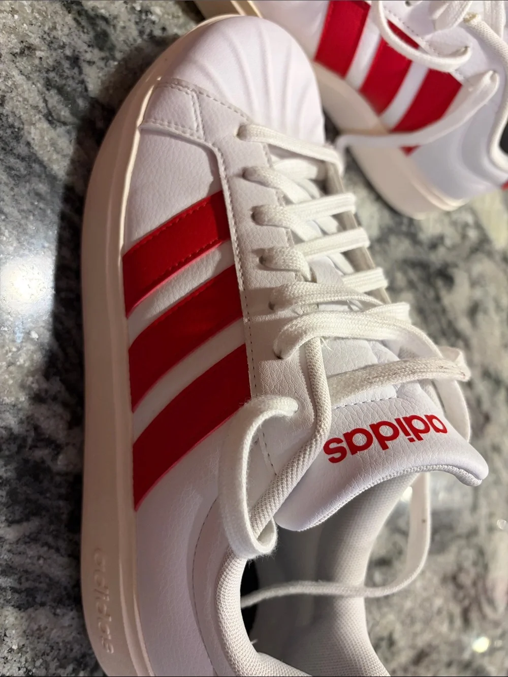 Adidas street walk men’s 7.5